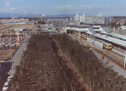 小手指駅南側