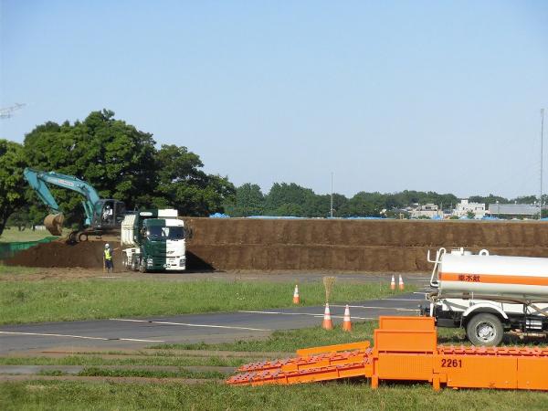 基地内での作業の様子の写真その3