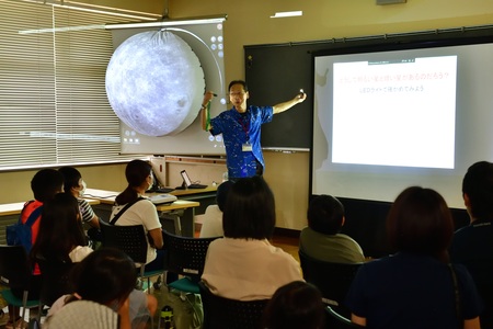 星の等級の話は大人も楽しんでいる様子でした